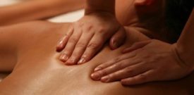 Gái massage kiếm hàng trăm triệu mỗi tháng